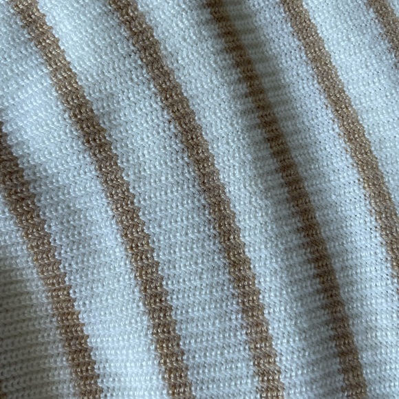 Lilly Pulitzer Christin Off the Shoulder Sweater - Picture 4 of 4